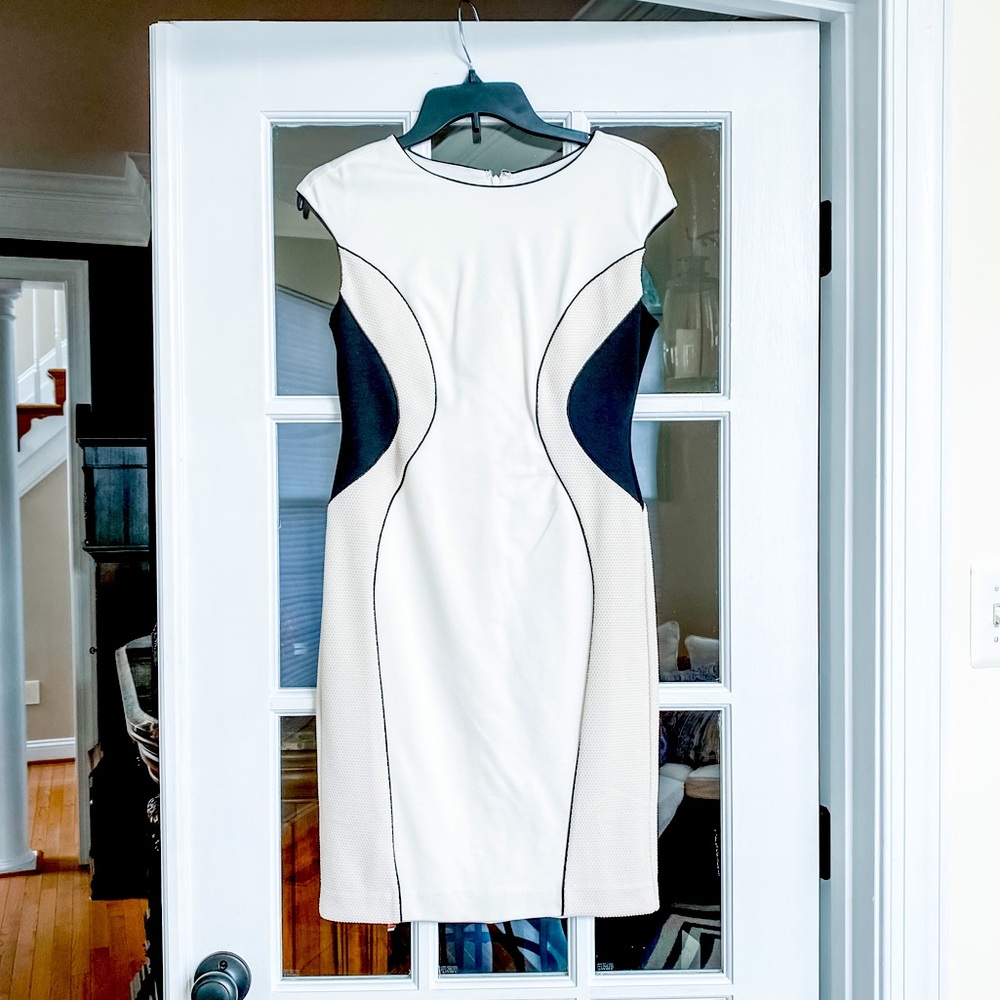 🪷Ann Taylor Cream & Black Dress🪷